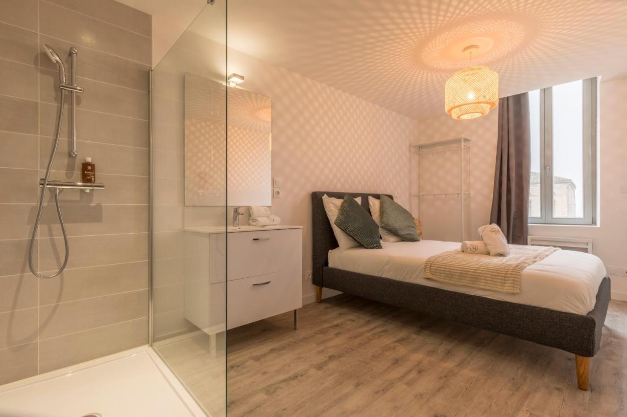 Atypique - 2 Chambres Avec Salles De Bains, Cuisine Equipee, Parking Gratuit Castelsarrasin Exterior photo